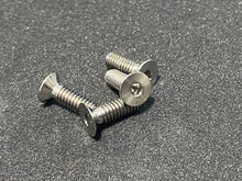 Load image into Gallery viewer, HW-016: 8-32 x 1/2 Grade5 Titanium Screw (4pcs)