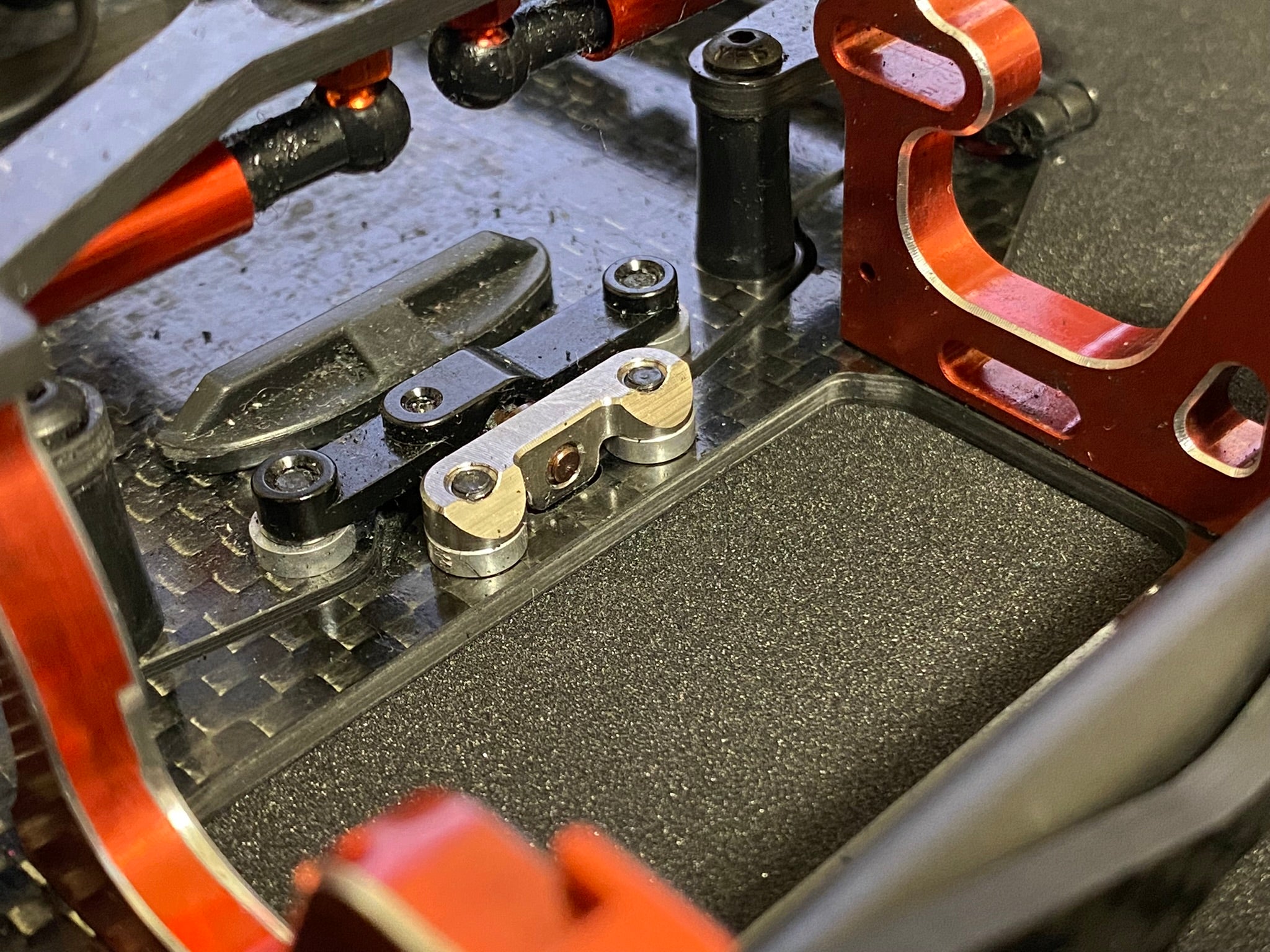 CK25AR用ヘビーデューティーリアピボット発売開始！New! Heavy duty rear pivot for CK25AR – SRF ...