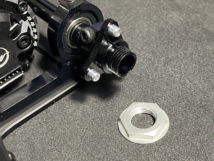 1/12カー用センターロックハブ新発売！　<br>Center-lock wheel hubs for 1/12 pan cars!