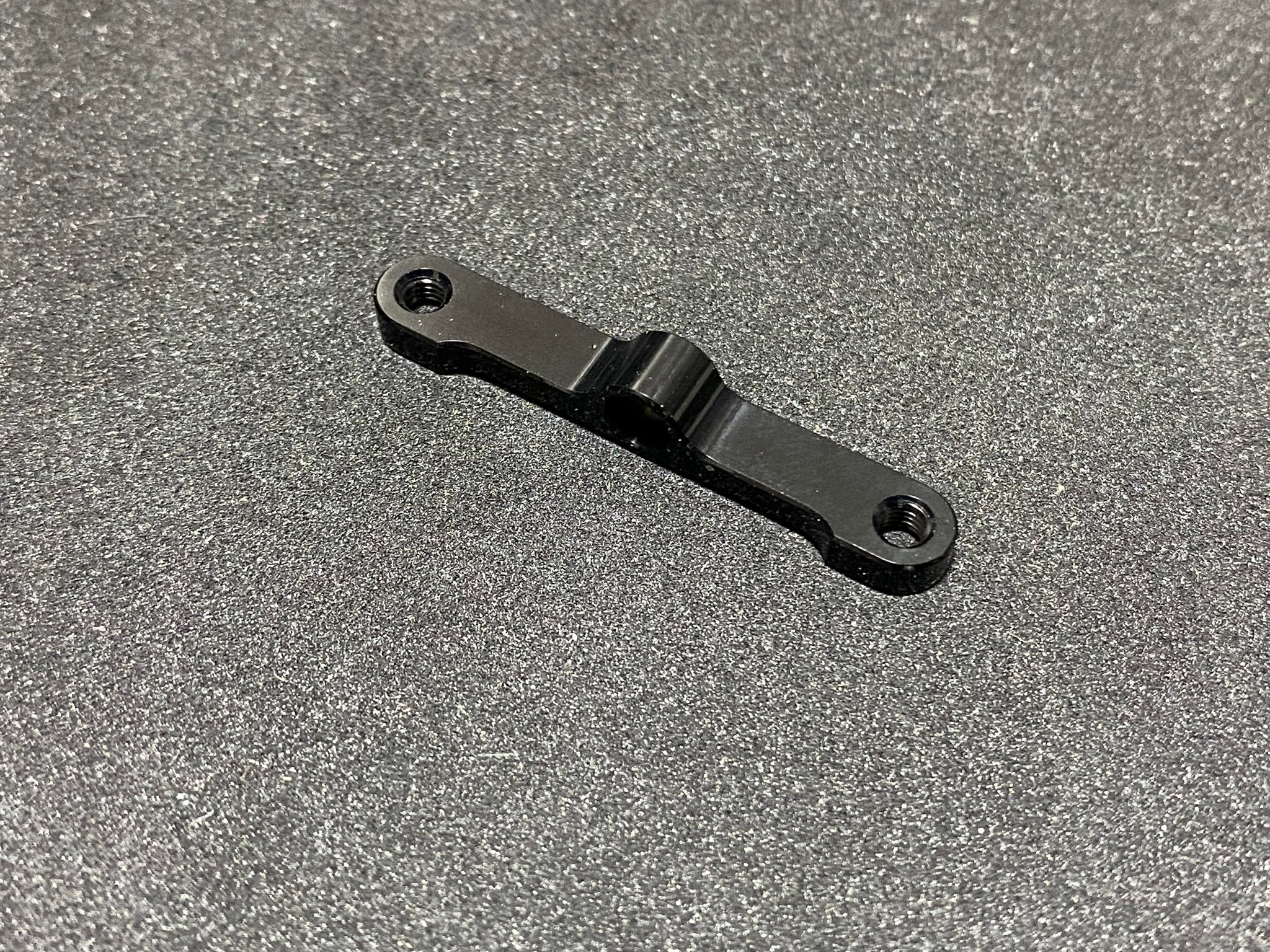 BO-011 : LRC center pivot (chassis side) for AK12/AK12X – SRF ONLINE STORE