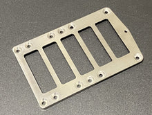 Load image into Gallery viewer, CR-047 : Steel battery plate for CRC MetriCKs
